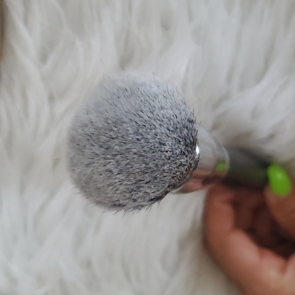 Morphe Round Buffer Brush - Picture 2 of 3